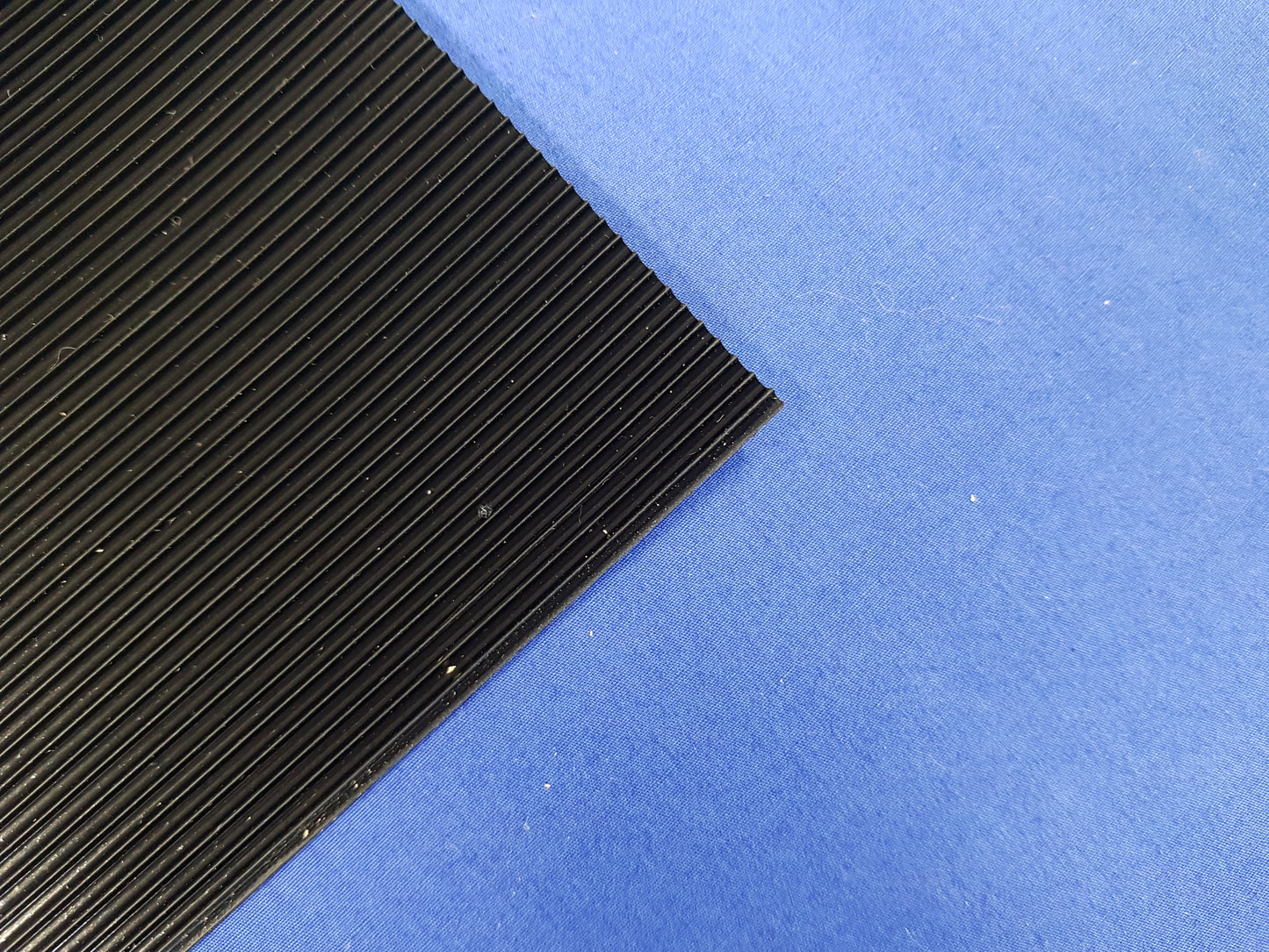 Ribbed Rubber Mat - Square Sizes