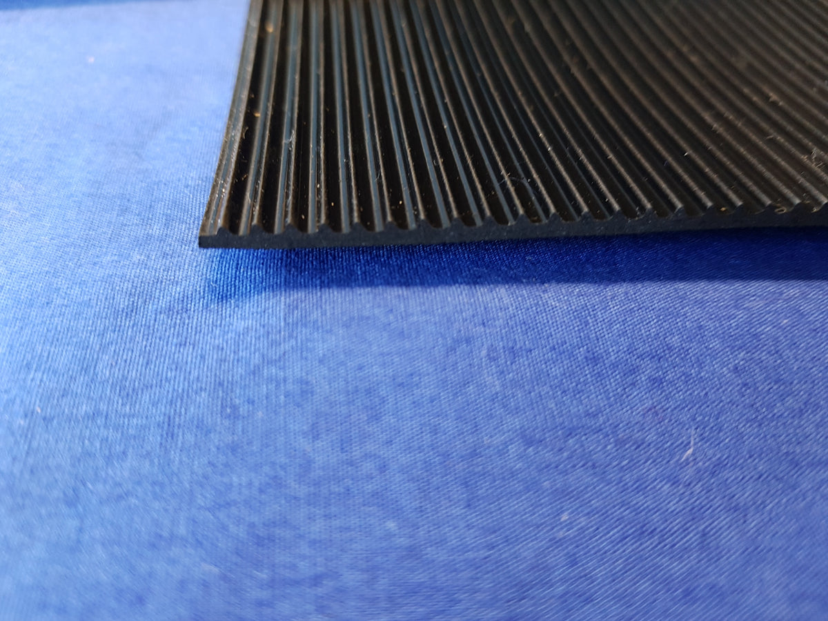 Single Line Rib Mat Ribbed Rubber Mat - Square Sizes